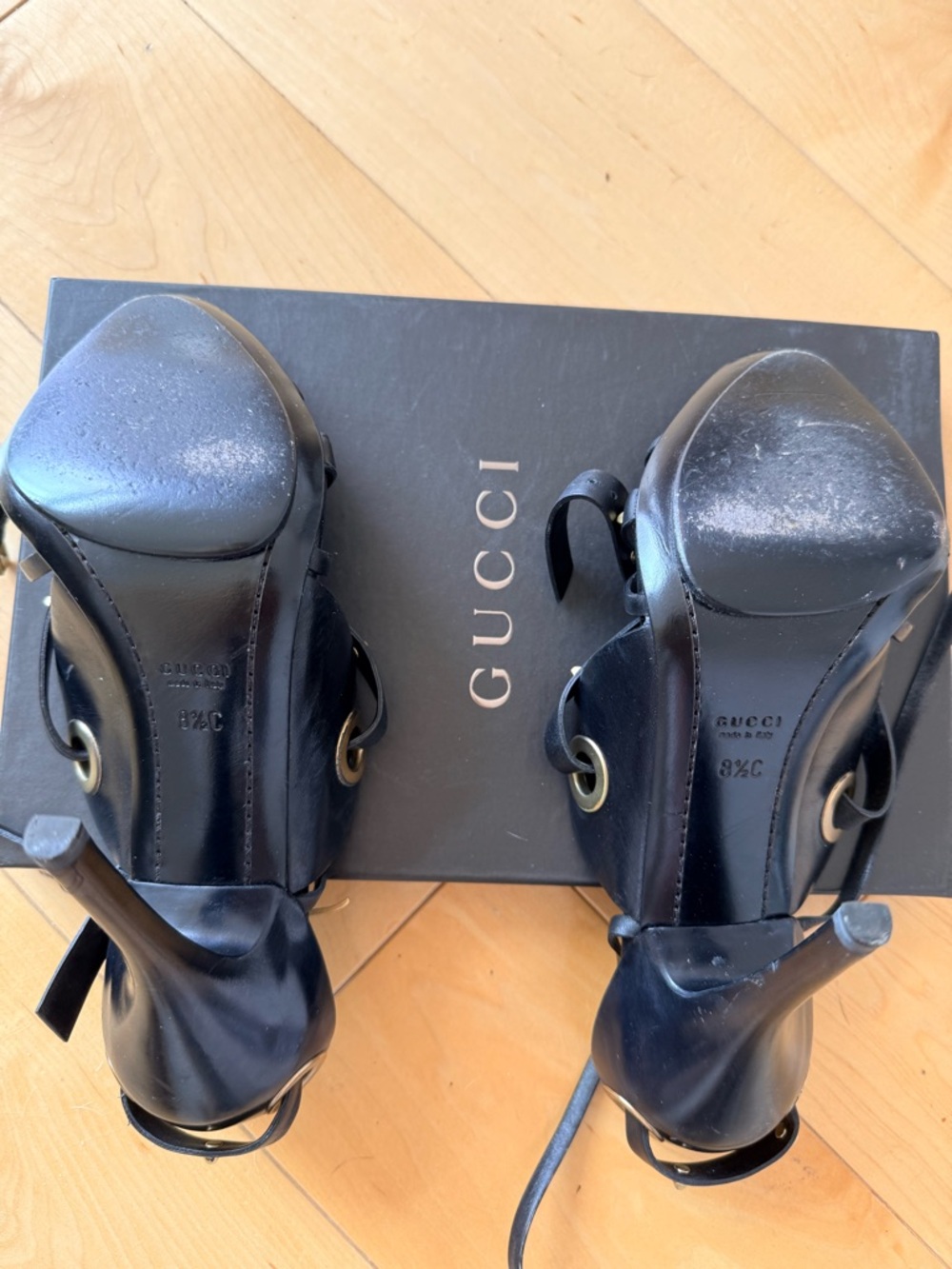 Gucci Black Leather Studded Wrap Heels with Gold Accents very good condition - Picture 3 of 3